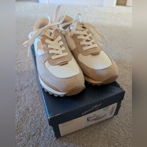 Beige and White Sneakers 8.5